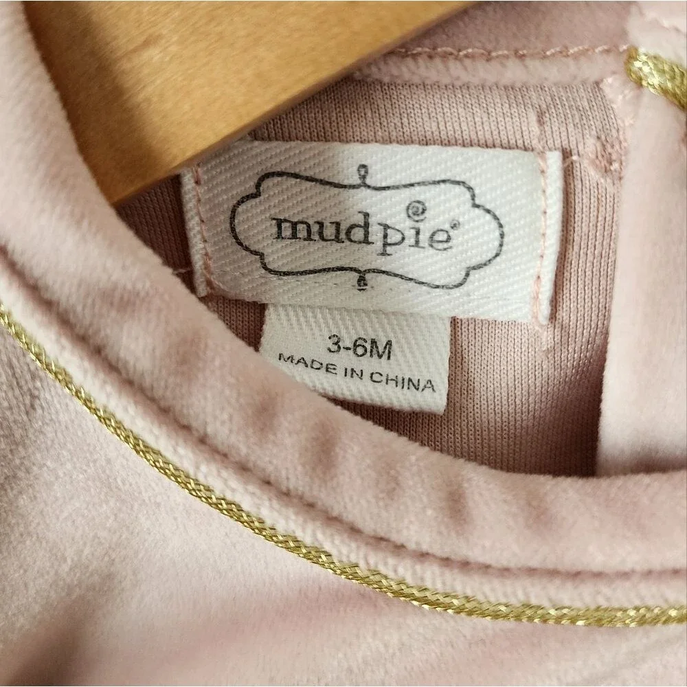 Mud Pie brand mud
